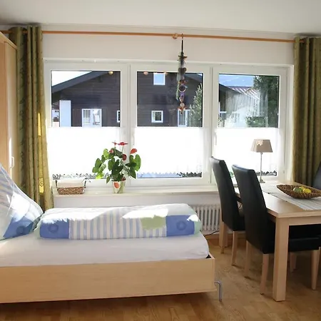 Apartmán Landhaus Deiser Ferienwohnung In Der Poststrasse Oberstdorf